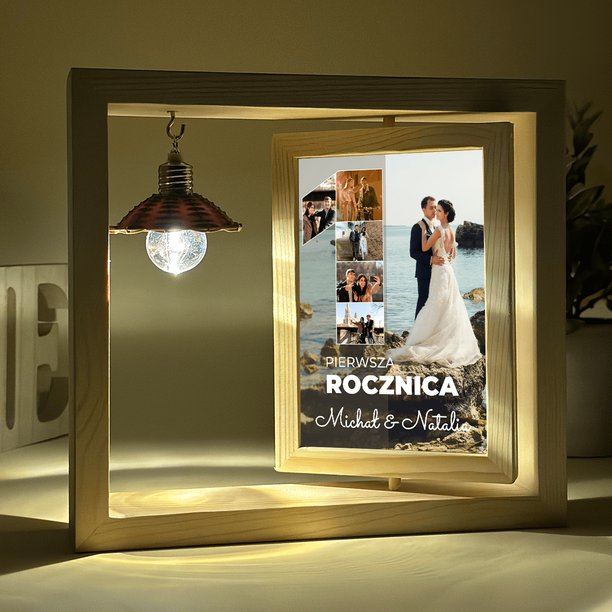 1 rocznica - Druk na szkle w drewnianej ramce + led, spersonalizowany prezent dla pary - idamell.com