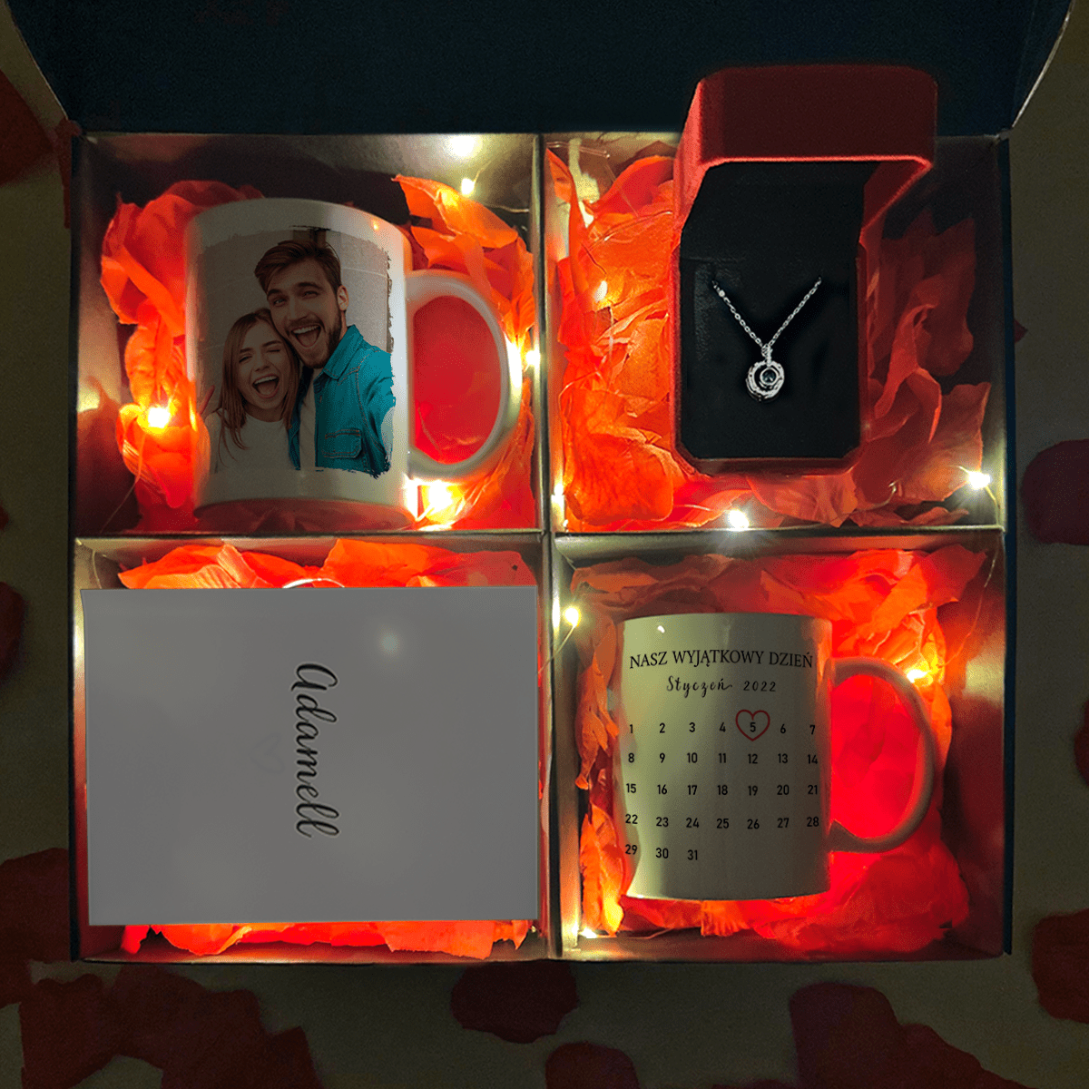 2x kubek z nadrukiem NASZ DZIEŃ + wisiorek box 3 w 1 - zestaw prezentowy, spersonalizowany prezent dla pary - idamell.com