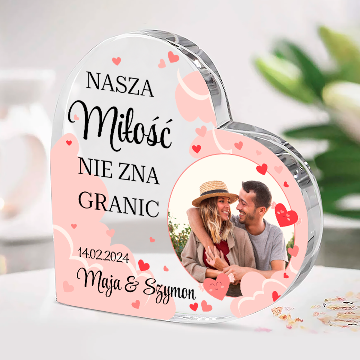 Miłość nie znająca granic - Szklane serce, spersonalizowany prezent dla pary