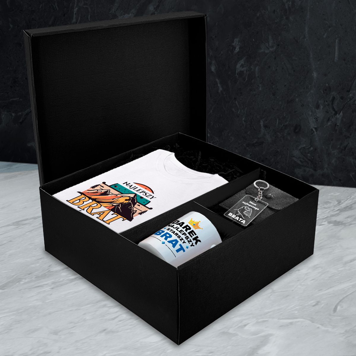 Koszulka + kubek + brelok BRAT - Box prezentowy, spersonalizowany prezent dla brata - idamell.com