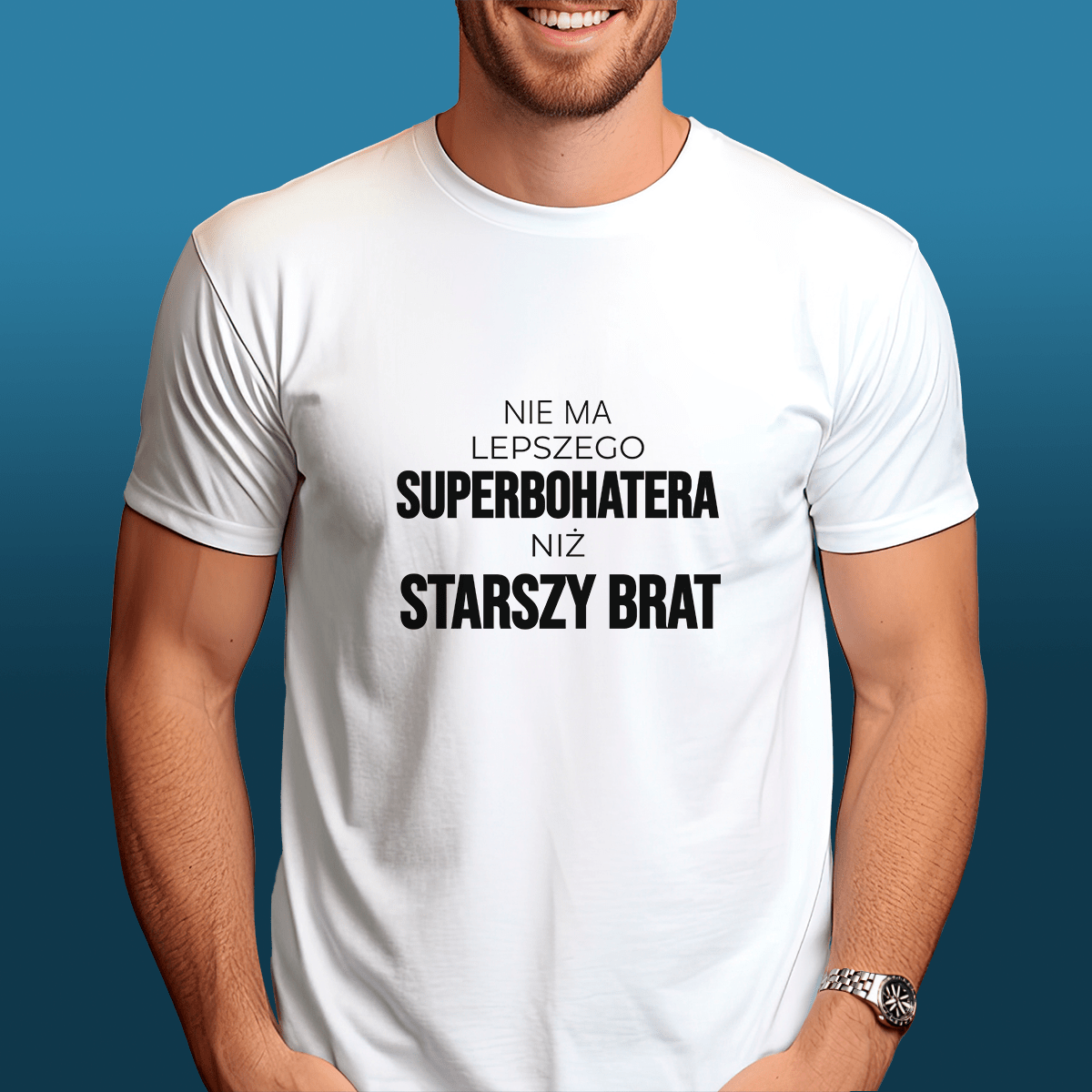 Koszulka męska z nadrukiem BRAT - SUPERBOHATER - spersonalizowany prezent dla brata - idamell.com
