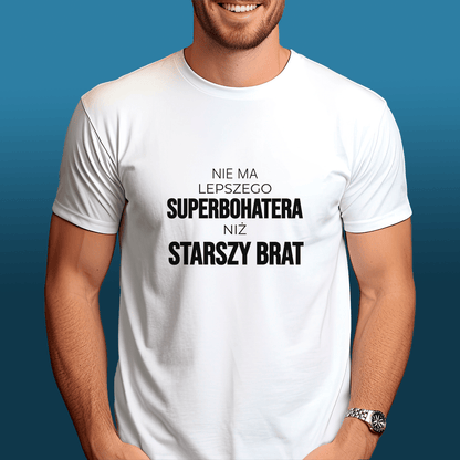 Koszulka męska z nadrukiem BRAT - SUPERBOHATER - spersonalizowany prezent dla brata - idamell.com