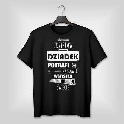 Koszulka męska z nadrukiem NAPRAWI WSZYSTKO - spersonalizowany prezent dla dziadka - idamell.com