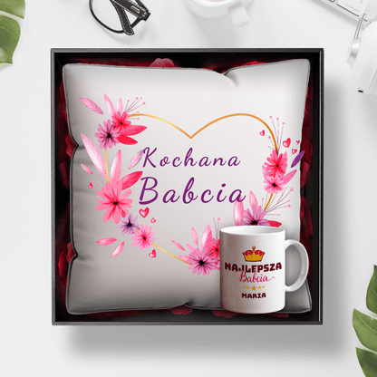 Kubek + poduszka z nadrukiem BABCIA - zestaw prezentowy Box 2 w 1, spersonalizowany prezent dla babci - idamell.com