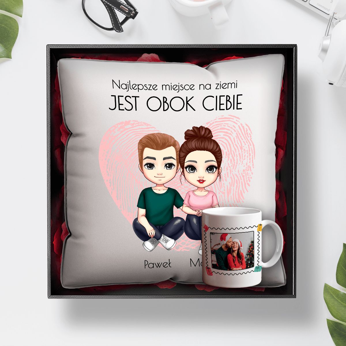 Kubek + poduszka z nadrukiem PARA CLIPART - zestaw prezentowy Box 2 w 1, spersonalizowany prezent dla pary - idamell.com
