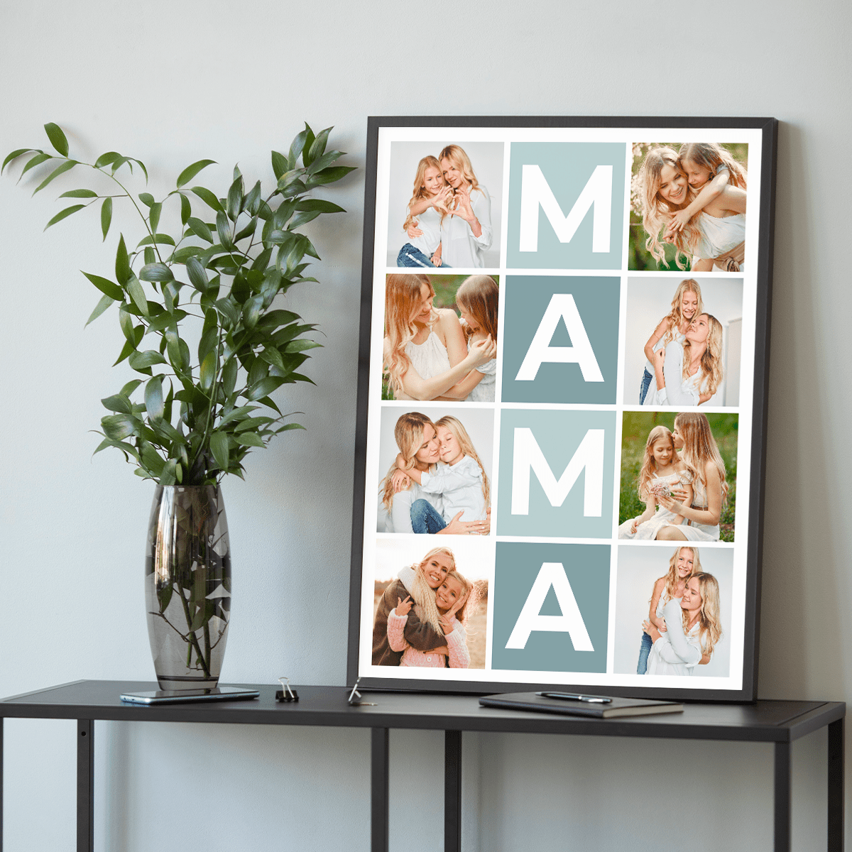 Napis MAMA + kolaż - plakat, spersonalizowany prezent dla mamy - idamell.com