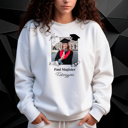 Personalizowana bluza damska z własnym nadrukiem PANI MAGISTER - prezent dla niej - idamell.com
