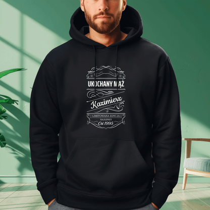 Personalizowana bluza męska z własnym nadrukiem UKOCHANY MĄŻ - prezent dla męża - idamell.com