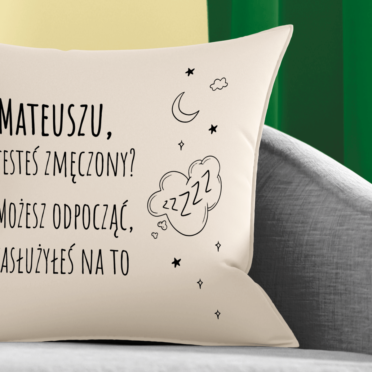 Poduszka z własnym nadrukiem ZASŁUŻYŁEŚ NA TO - spersonalizowany prezent dla niego - idamell.com