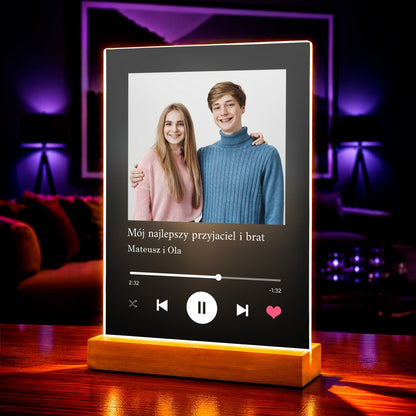 Prezent dla brata Spotify - magiczny druk na szkle akrylowym, personalizowany prezent - idamell.com