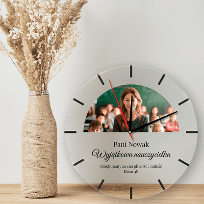 Wyjątkowa nauczycielka - zegar ze zdjęciem, spersonalizowany prezent dla nauczyciela - idamell.com