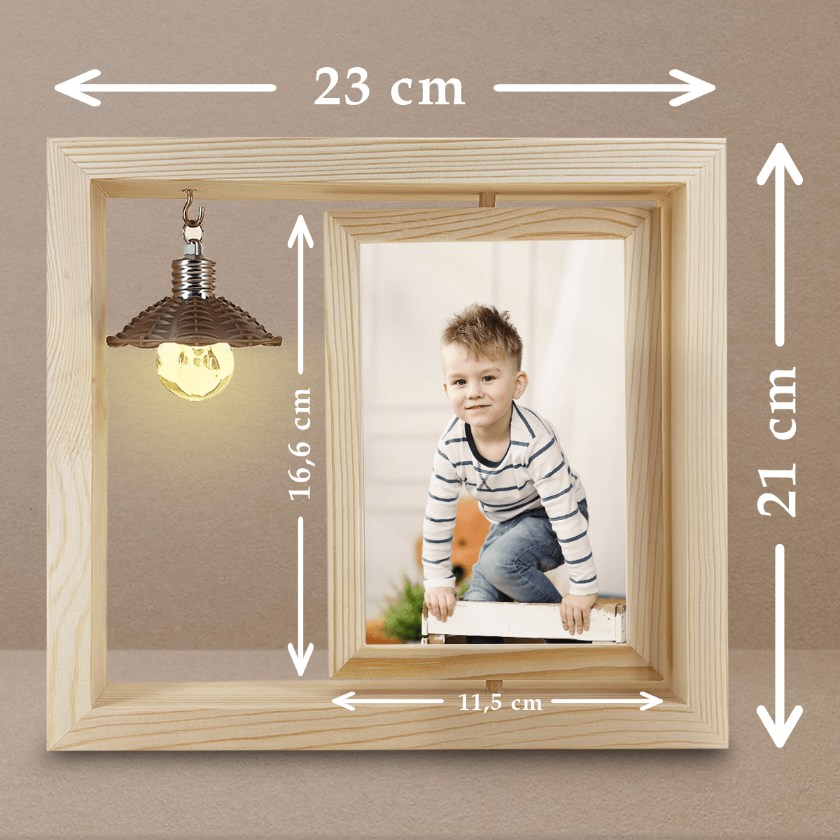 Fotografia dziecka - Druk na szkle w drewnianej ramce + led, spersonalizowany prezent dla dziecka - idamell.com