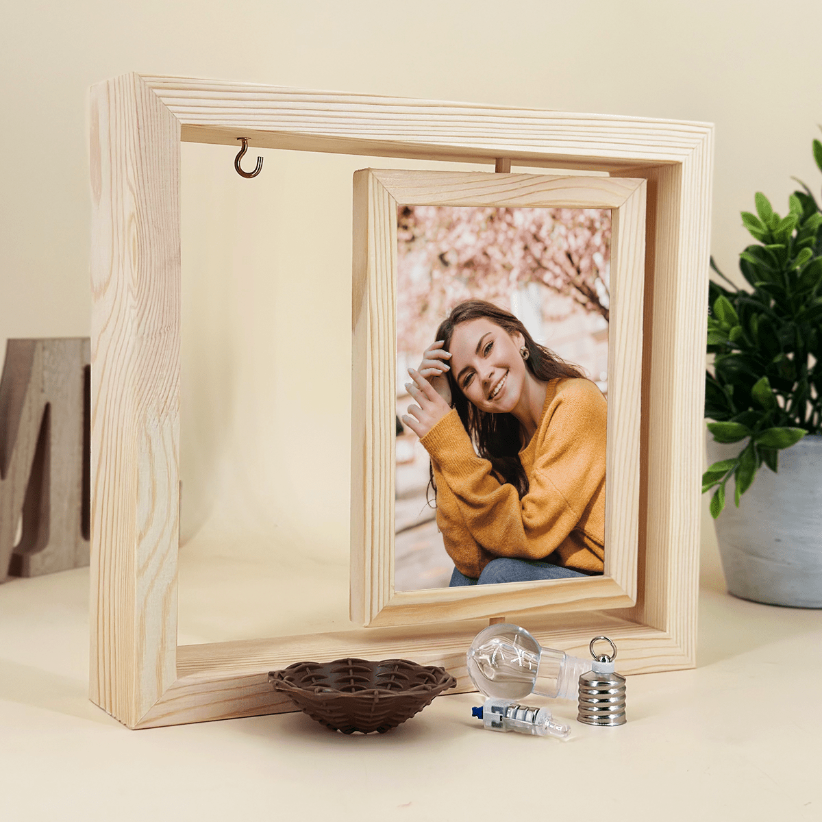 Fotografia kobiety - Druk na szkle w drewnianej ramce + led, spersonalizowany prezent dla kobiety - idamell.com