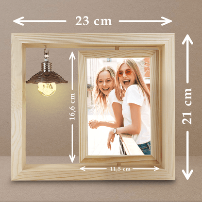 Fotografia przyjaciółek - Druk na szkle w drewnianej ramce + led, spersonalizowany prezent dla przyjaciółki - idamell.com