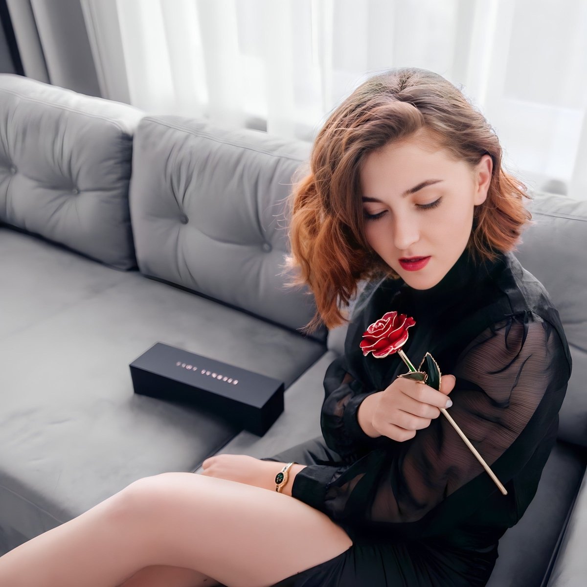 Wieczna Róża, Otulona 24K Złotem, Wymarzony prezent dla żony, teściowej, świadkowej, dla par, na dzień matki, na parapetówkę, na mikołajki, świąteczny - idamell.com